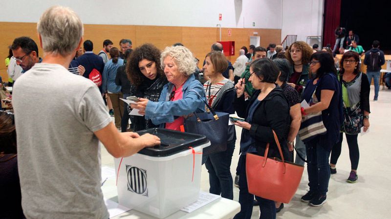 Un juez de Barcelona pide a la Generalitat los gastos detallados del referéndum del 1-O