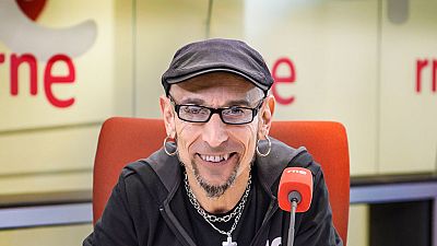 Las mañanas de RNE - Fito: "Cuando quieres verte reflejado en tus canciones no te vale cualquier cosa" - Escuchar ahora