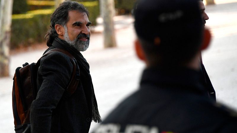 La Audiencia argumenta que la huida de Puigdemont a Bélgica aumenta el riesgo de fuga de Jordi Cuixart
