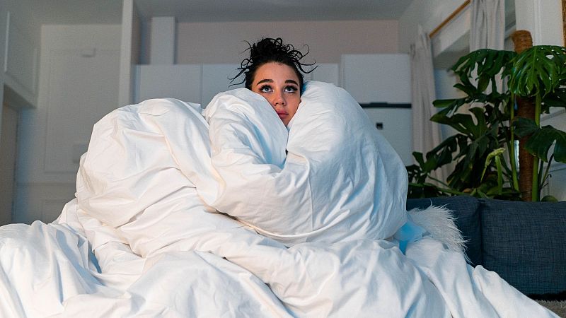 Diez películas para refugiarse del frío y la lluvia: ¡Sofá y manta en RTVE Play!