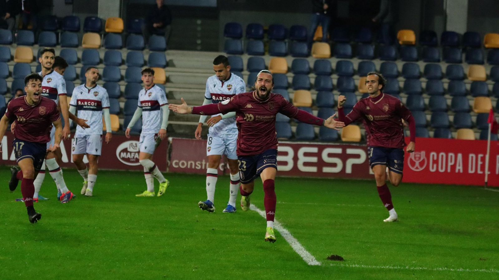 El Pontevedra da la sorpresa y elimina al Levante en la Copa del Rey (4-1)