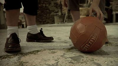 Memoria de delfín - Guinness World Records: grandes hazañas de la historia - 13/11/17 - escuchar ahora