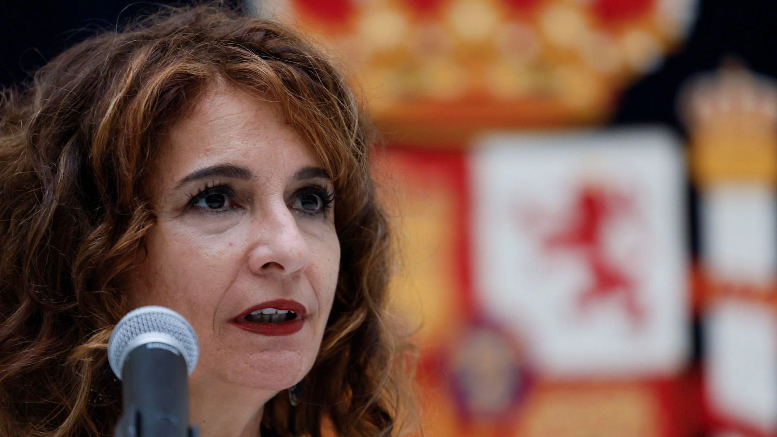 Montero: "Con la reforma fiscal se abre camino a explorar los presupuestos" - La hora de La 1 | Ver