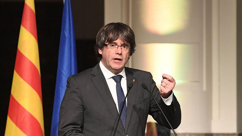 Líderes del PDeCAT perfilan con Puigdemont una 'lista del president' lo más transversal posible para el 21D