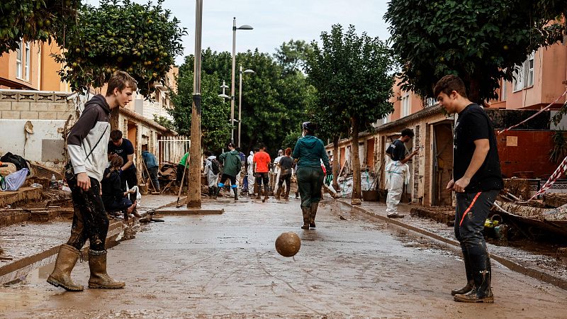 Arranca el campamento 'Por una infancia sin barro' para los niños afectados por la DANA