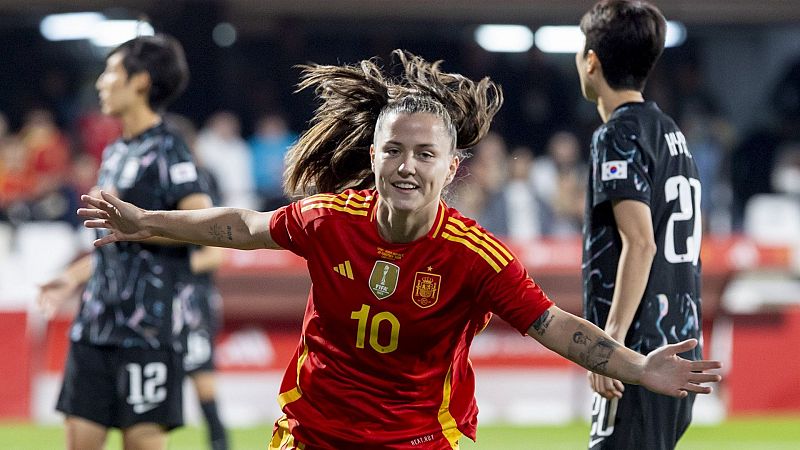 España pone fin a su mala racha y gana a Corea del Sur (5-0)