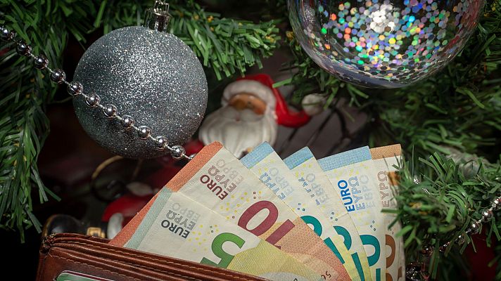 La Loter�a de Navidad es el impuesto de la felicidad y el sue�o de un ministro de Hacienda