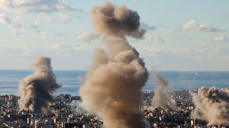Israel bombardea Beirut a gran escala horas antes de que el gobierno de Netanyahu decida sobre una tregua con Hizbulá