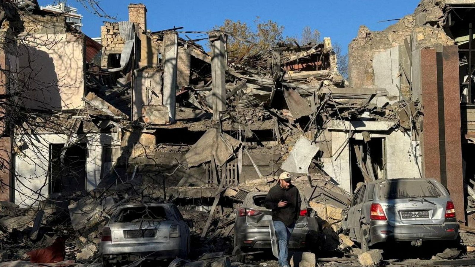 El G7 asegura que no tolerará las amenazas nucleares de Putin - La tarde en 24h | Ver