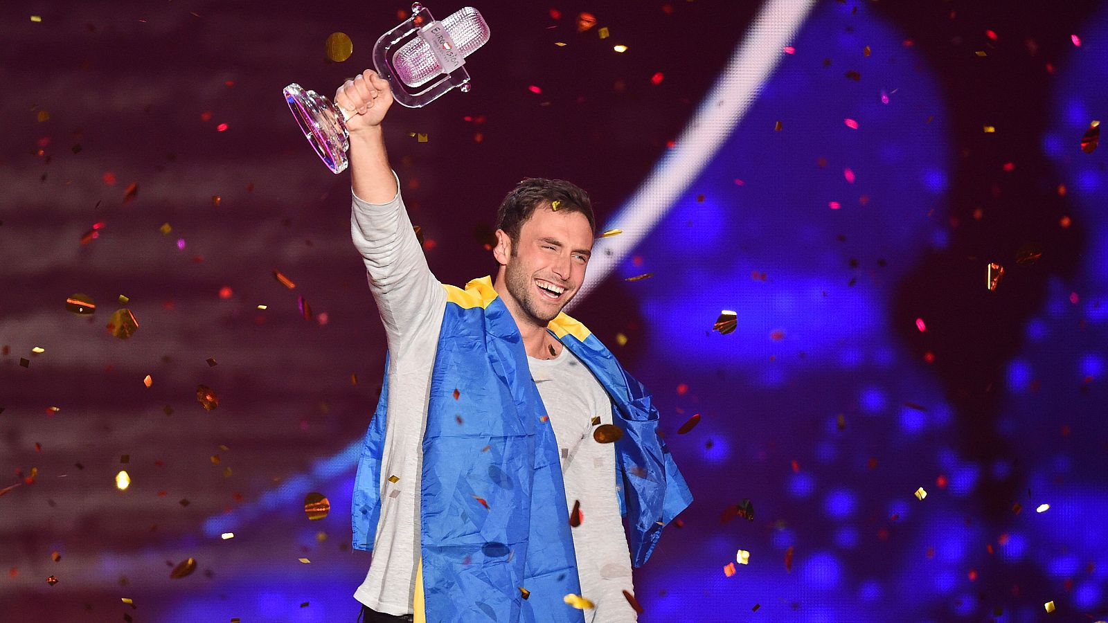 Mans Zelmerlow se alz con la victoria en Eurovisin en la cita de Viena 2015