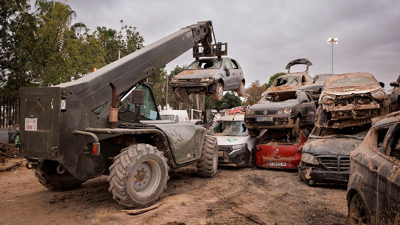 Ayudas para coches, empresas y material escolar: así es el tercer paquete del Gobierno por la DANA