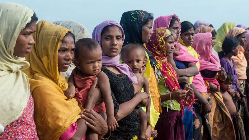 La ONU alerta de casos de esclavitud sexual y "violación hasta la muerte" de las mujeres rohinyás en Birmania