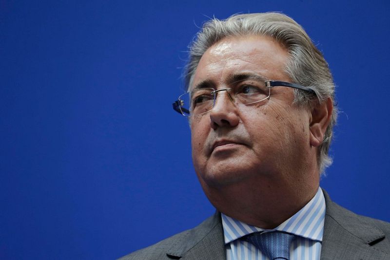 Zoido confirma que los policías del barco "Piolín" serán realojados a partir del jueves