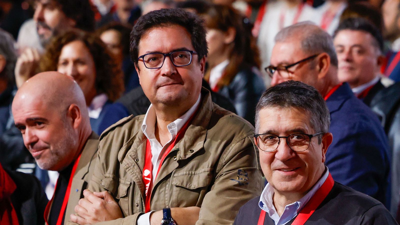 Óscar López asegura que Moncloa no filtró el correo del novio de Ayuso - Telediario Fin de Semana | Ver