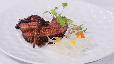 Receta de pechuga de pich�n con emulsi�n de berenjena de In�s Hernand en MasterChef Celebrity 9