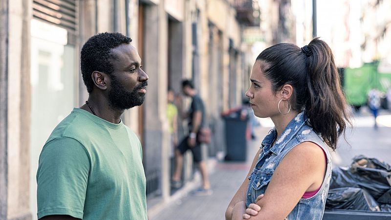 'Detective Touré': los vecinos del barrio se unen para llevar a cabo una protesta