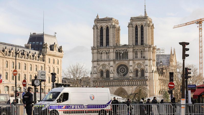 Notre Dame reabre cinco años después del incendio con una ceremonia blindada y copada de personalidades