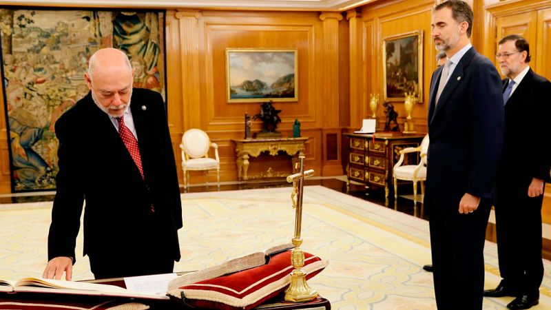 Los reyes, políticos y juristas lamentan la muerte del fiscal general, José Manuel Maza