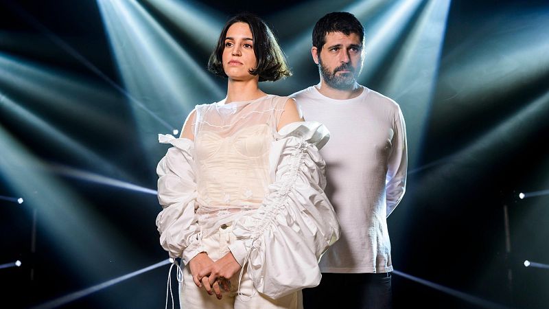 'Simfonola' recorda 'Tú que vienes a rondarme', de Maria Arnal i Marcel Bagés