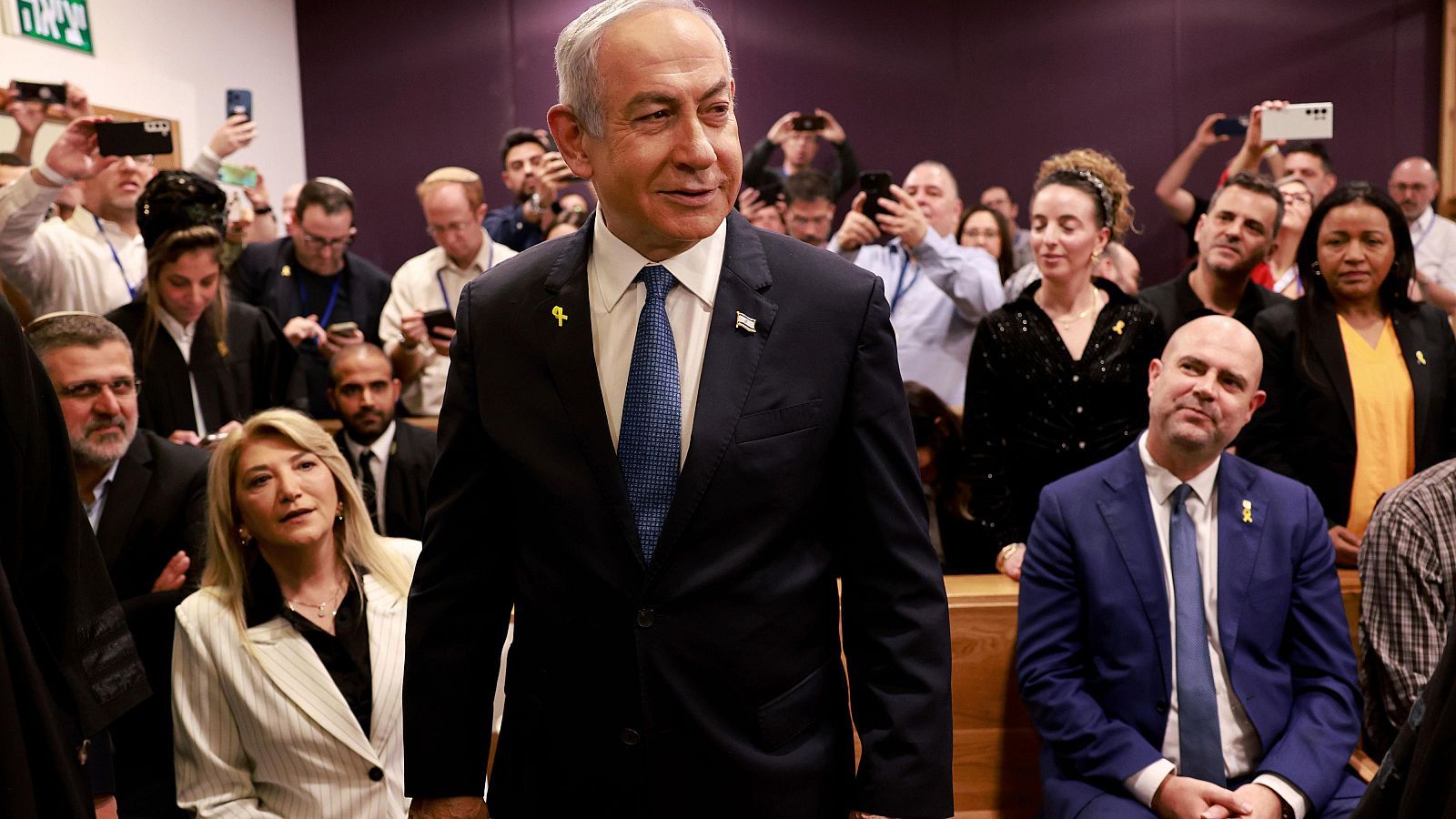 Netanyahu declara ante un tribunal en su juicio por corrupción | Ver