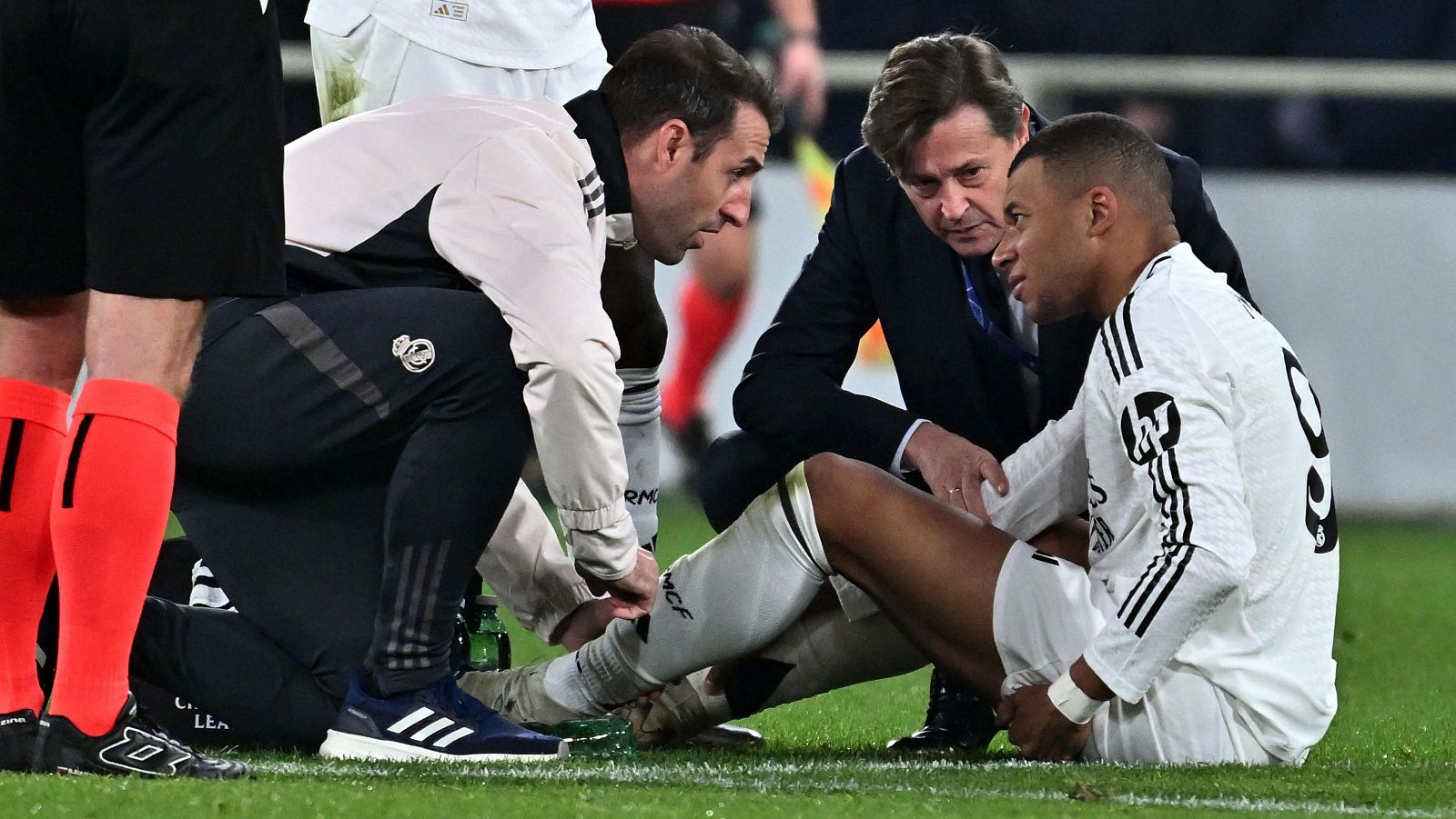 Kylian Mbapp sufre una lesin en el muslo izquierdo tras el partido de Champions