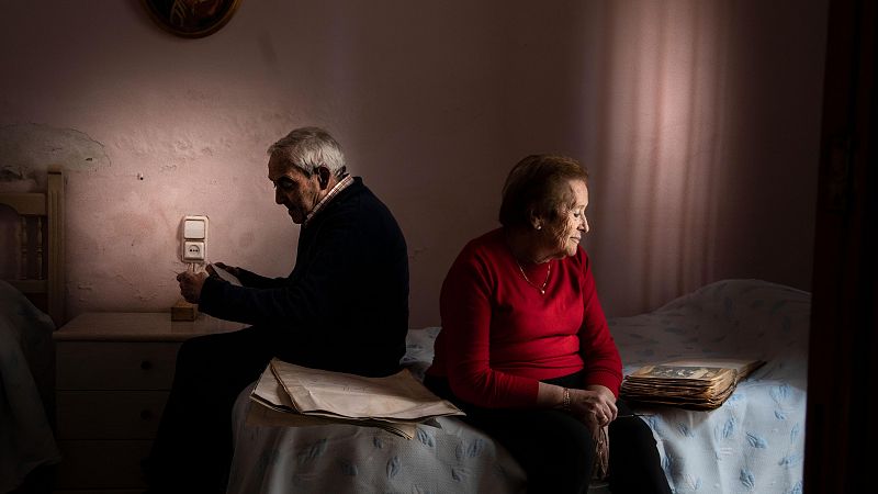 La fotógrafa que retrata las pérdidas de la DANA: "Si se nos borra el recuerdo, no sabemos dónde está el alma"