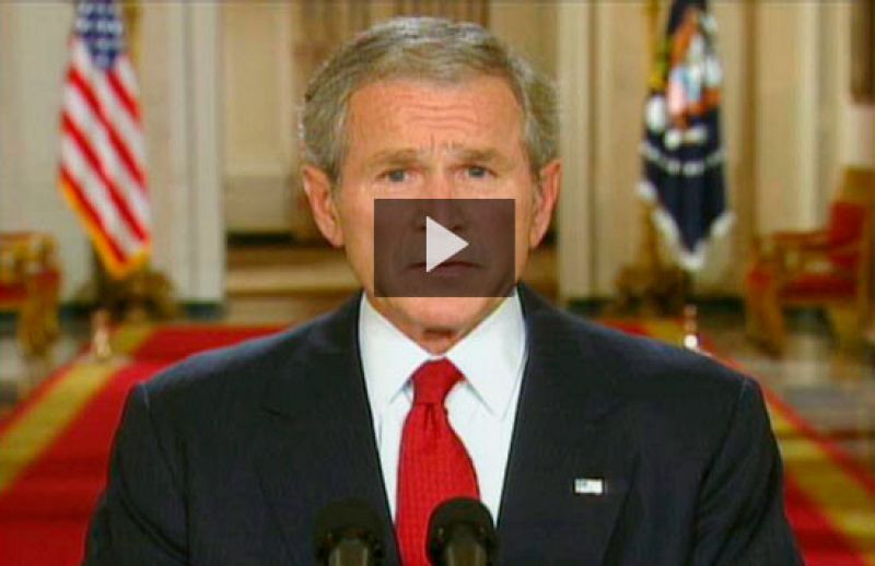 Bush pide que se apruebe su plan "lo antes posible" para evitar "una larga recesión"