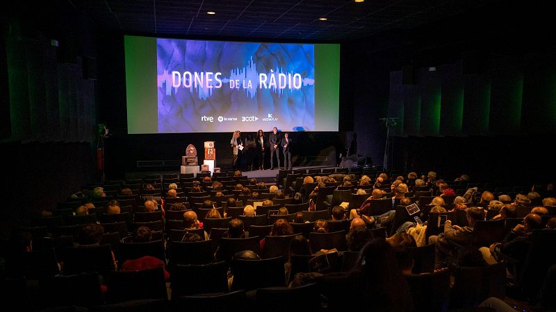 RTVE Catalunya presenta el documental 'Dones de la ràdio'