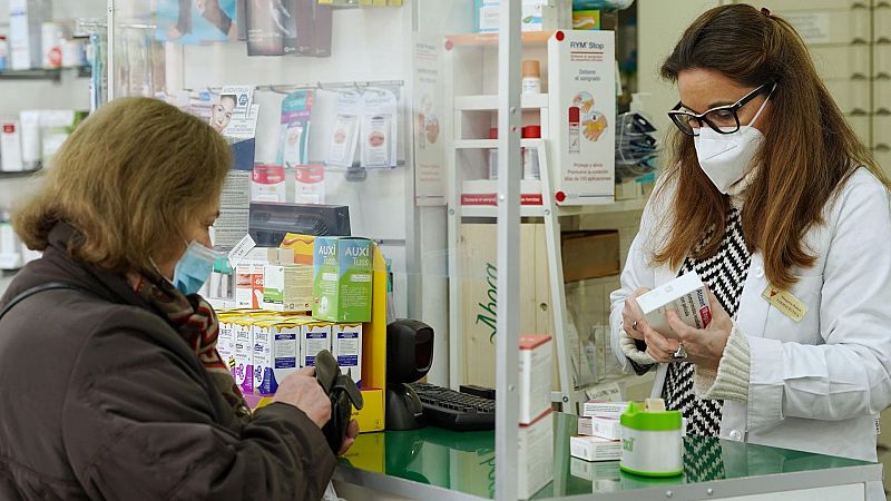 Sanidad prepara una reforma para reducir el copago farmacéutico a las rentas más bajas y subirlo a las más altas