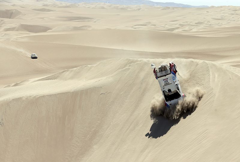 La 40 edicin del Dakar vuelve a las dunas de Per