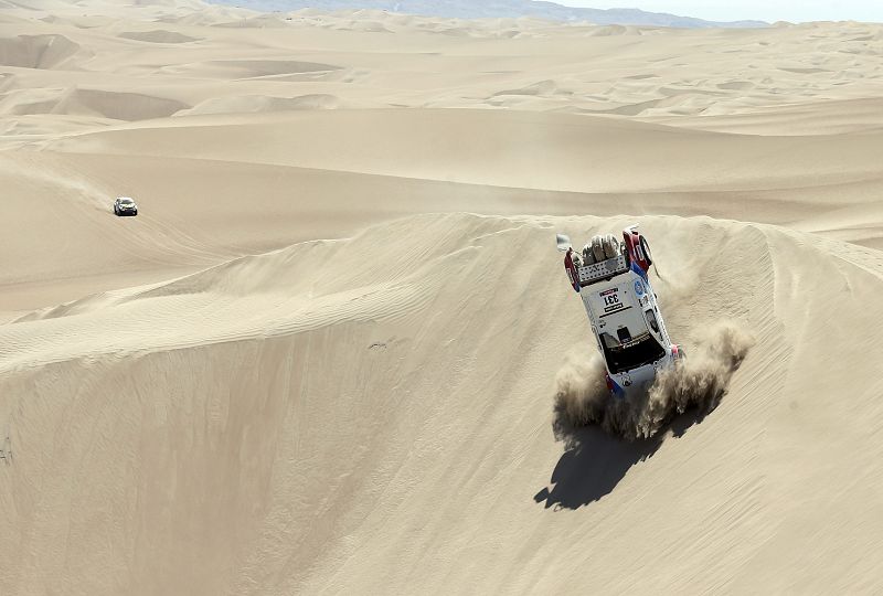 La 40ª edición del Dakar vuelve a las dunas de Perú