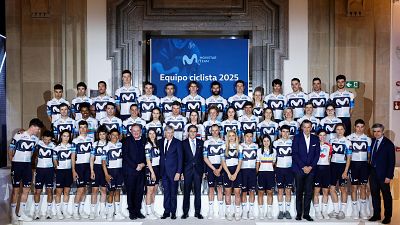 Movistar Team se viste de largo en casa y presenta su equipo con Mas como lder y Castrillo como futuro