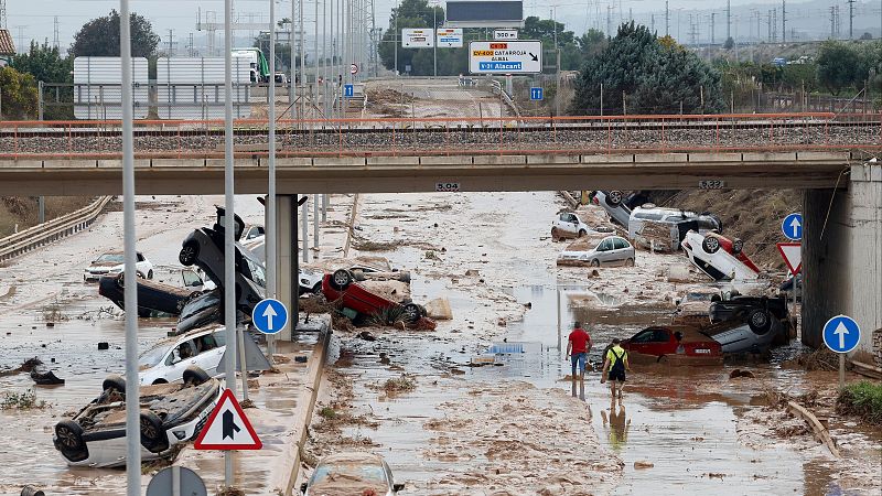 La alcaldesa de Paiporta pide "ms maquinaria y ms coordinacin" 50 das despus de la DANA