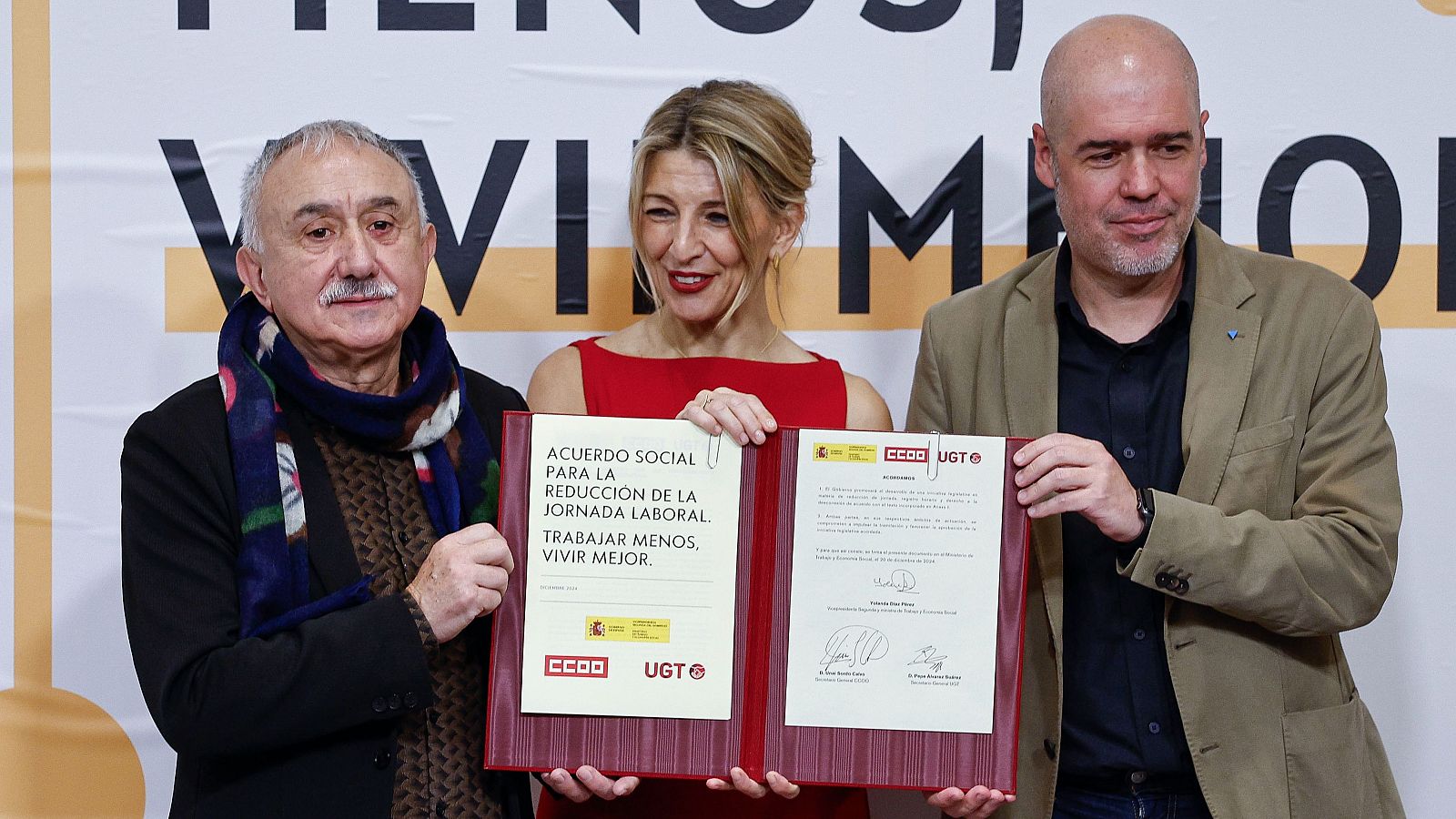 Trabajo y sindicatos firman el acuerdo para reducir la jornada - Telediario 1 | Ver