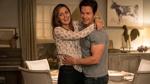 Mark Wahlberg y Rose Byrne en 'Familia al instante'