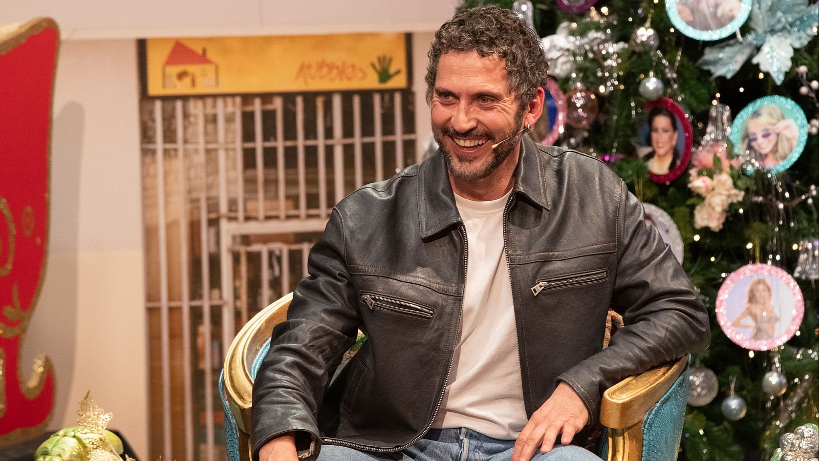 Paco León: "El cómico quiere el prestigio del dramático" - Al cielo con ella | Ver