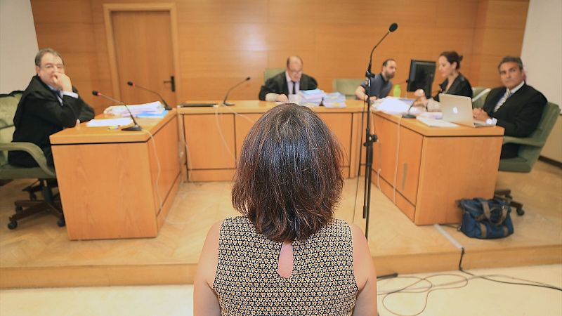 Procesado por un posible delito de odio por unos mensajes en redes el juez que condenó a Juana Rivas