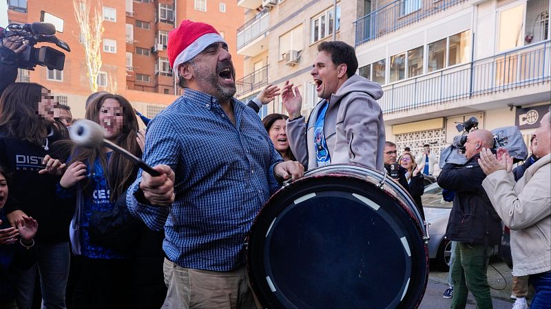 El barrio madrileño de San Blas celebra el Gordo de la Lotería: "Somos un club modesto y la ilusión es enorme"