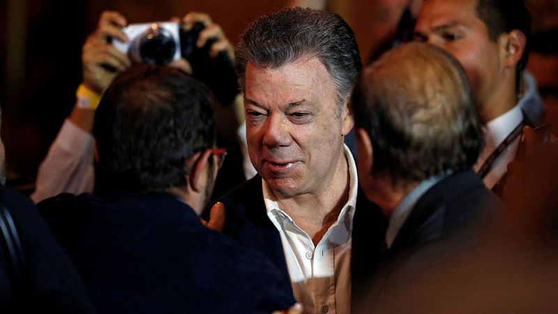 Santos y Londoño acuerdan reuniones periódicas para evaluar los avances del acuerdo de paz