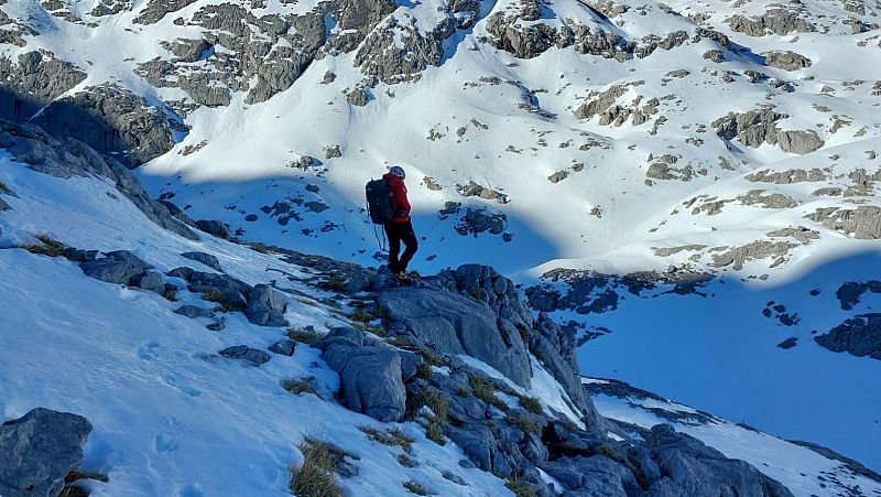 Encuentran con vida al joven montaero que llevaba cuatro das desaparecido en Picos de Europa