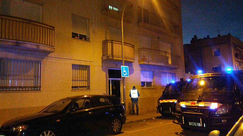 Los Mossos detienen a dos personas en una operación antiyihadista en Sant Pere de Ribes, Barcelona