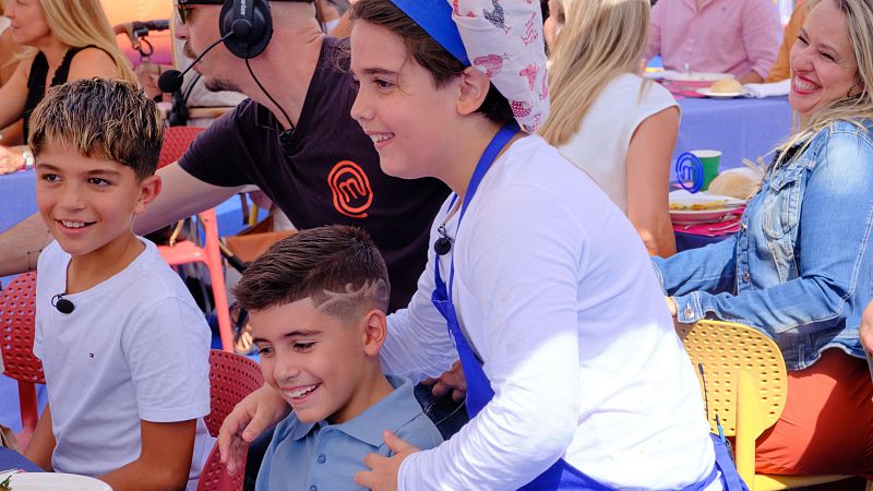 MasterChef Junior 11 | El emocionante reencuentro de los aspirantes con sus mejores amigos