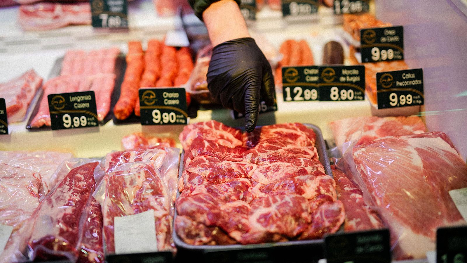 La inflación sube cuatro décimas en diciembre y cierra el año en el 2,8% | Ver