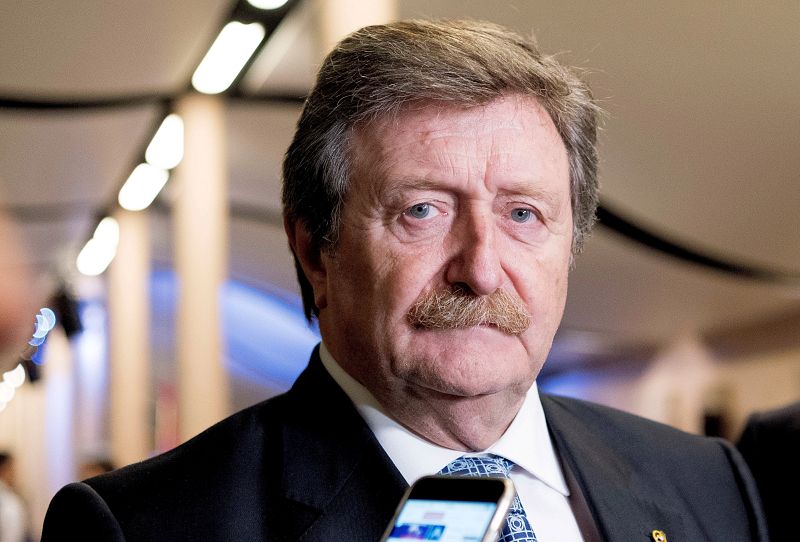 Larrea: "¿El gol de Messi? Los árbitros no lo pueden ver todo"