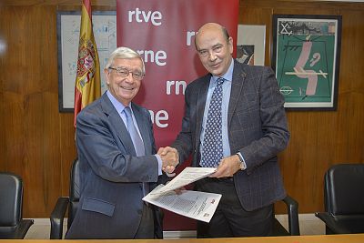 Convenio de colaboración entre RNE y la Academia Iberoamericana de Gastronomía para difundir la cultura gastronómica