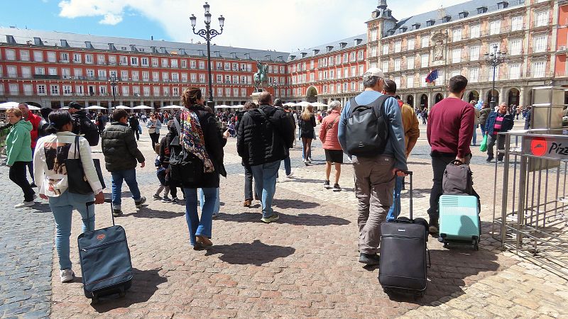 España bate su récord de turistas internacionales con más de 88,5 millones hasta noviembre