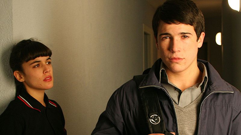 'Cabeza de perro', con Adriana Ugarte y Juan José Ballesta en una historia de amor tan extraña como insólita