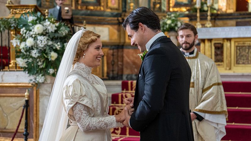 Avance de 'La Promesa' del jueves 9 de enero: Jana y Manuel celebran su boda con el servicio