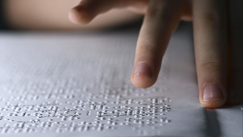 Los 200 años del braille, la puerta a la lectura de las personas ciegas: "Nos permitió el acceso a la cultura"