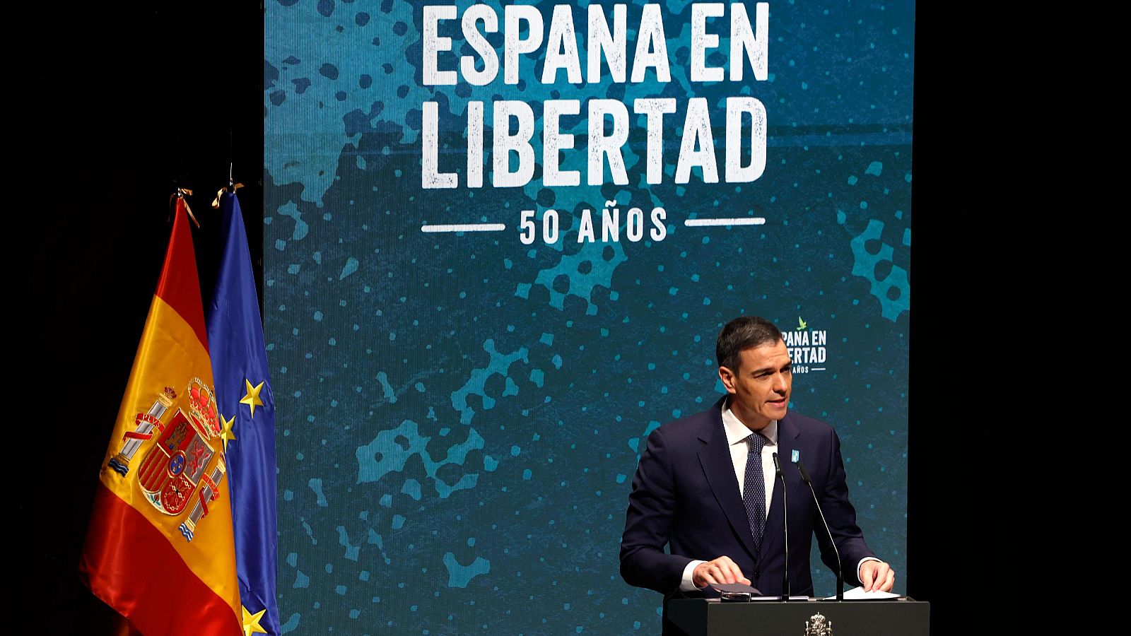 Sánchez llama a "defender la libertad" en el primer acto por los 50 años de la muerte de Franco | Ver